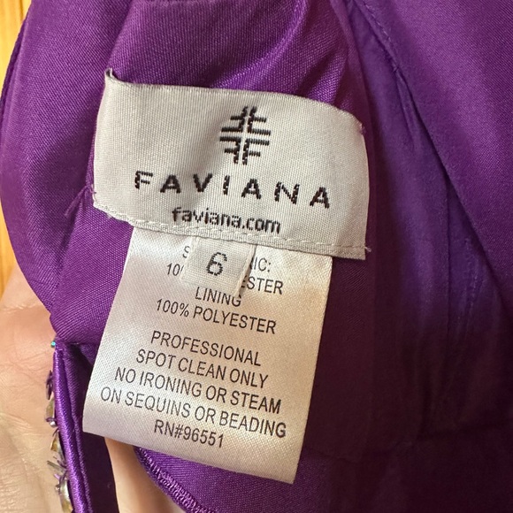 Prom dress with sequence top and open back - Picture 4 of 4